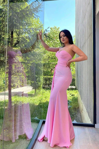 Vestidos formales para mujer Vestido elegante de fiesta estilo sirena, sin tirantes, largo hasta el suelo, manga larga y cola lateral. Tienda de vestidos de fiesta.